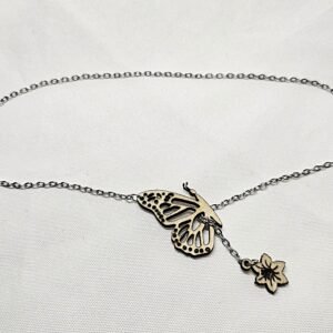 Butterfly neckless with Flower